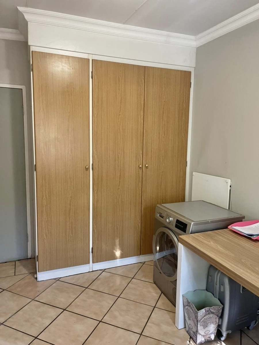 To Let 3 Bedroom Property for Rent in Melodie North West